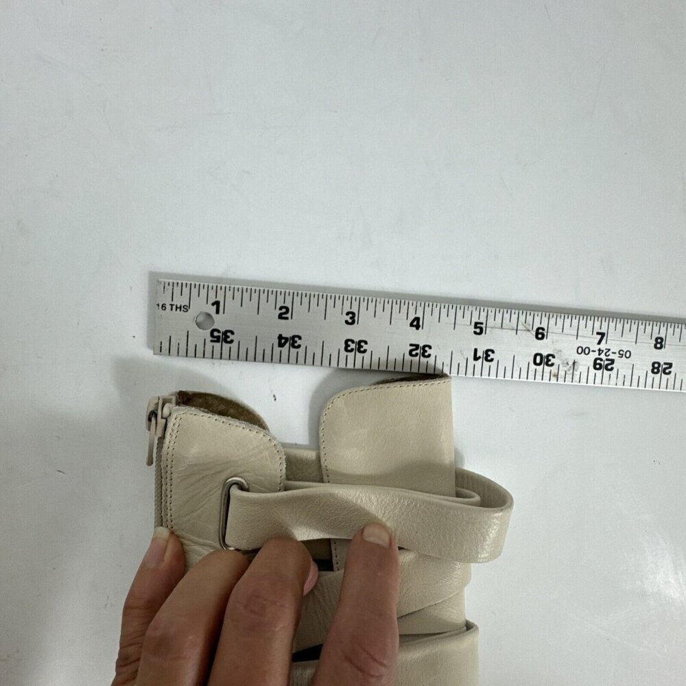 Free People Jesse Cut Out Boots Frost (Creme) 39/8.5 Leather New With Flaws Lug - Picture 10 of 16